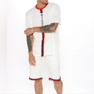 Fashion Nova Mens Sinners Tour shirt size M
